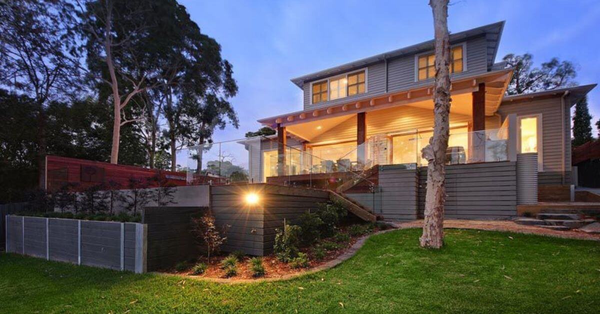 sloping block homes Melbourne, Melbourme sloping block homes, sloping block home builder, beautifully built home on a slope